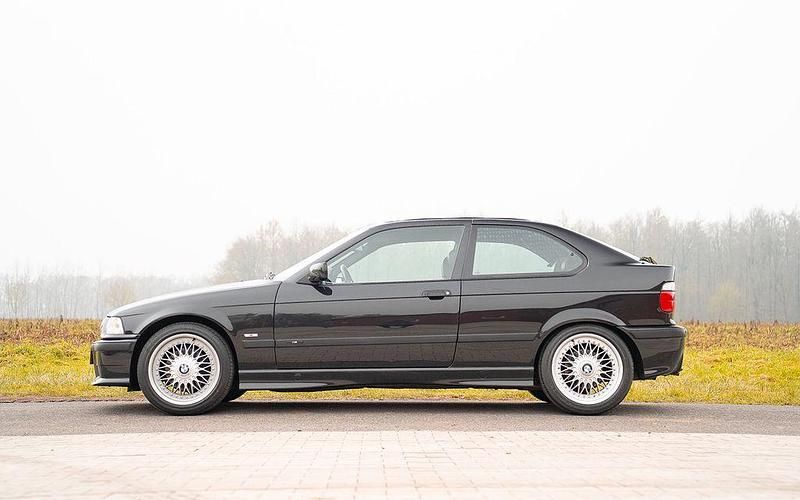 Gebraucht BMW 323 Compact 170 PS (125 kW) 1998 Schwarz Kleinwagen