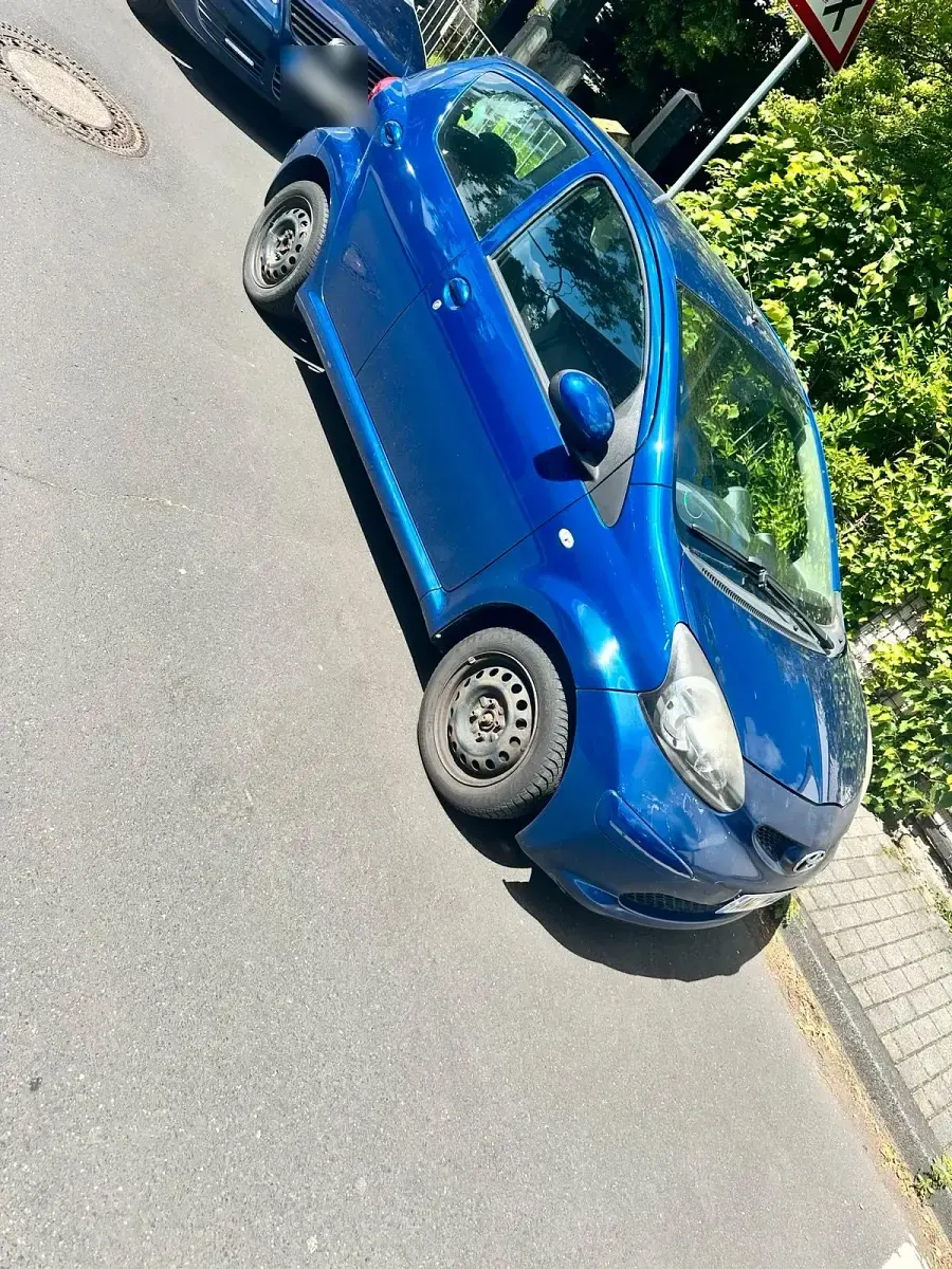 Gebraucht Toyota Aygo 70 PS (51 kW) 2008 Blau Kleinwagen