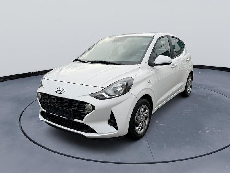 Weiß Gebraucht 2022 Hyundai i10 Select Kleinwagen | 8.300 € (Superpreis) - Bild 1/4