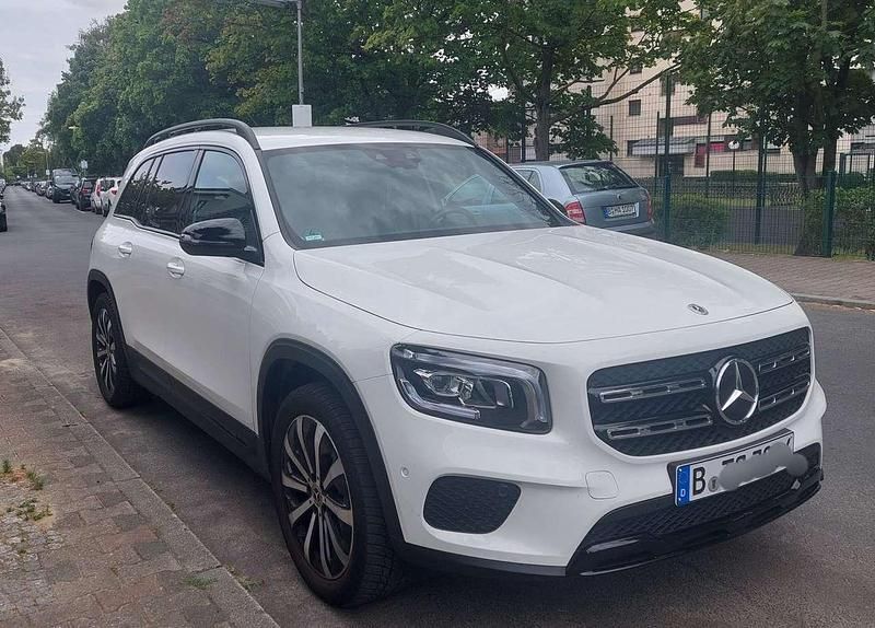 Weiß Gebraucht 2023 Mercedes GLB200 Advanced SUV | 34.000 € (Superpreis) - Bild 1/4
