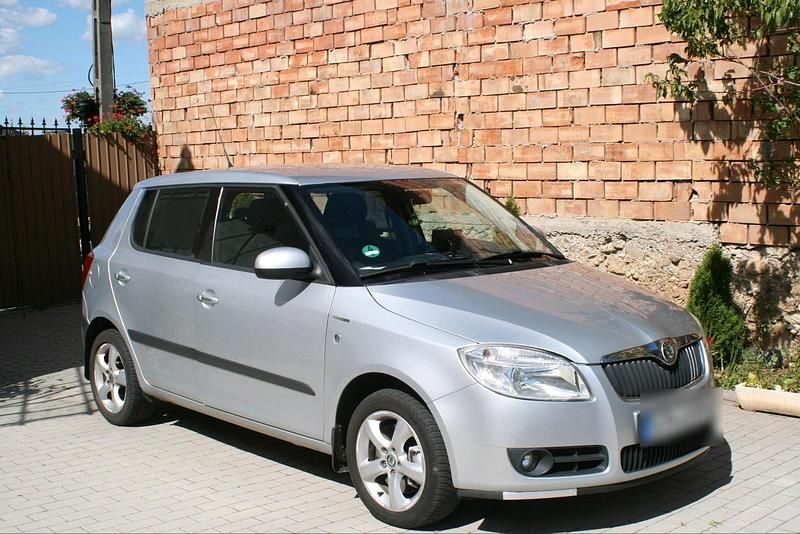 Gebraucht Skoda Fabia 105 PS (77 kW) 2010 Grau Kleinwagen