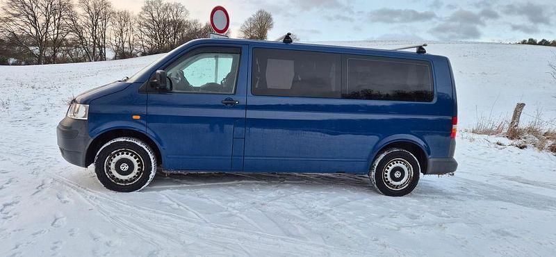Gebraucht VW T5 105 PS (77 kW) 2006 Blau Van