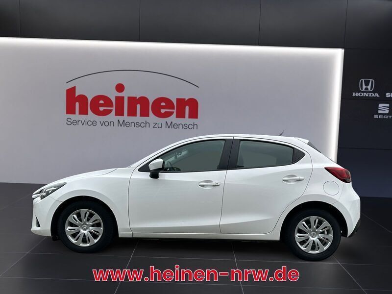 Gebraucht Mazda 2 Center-Line 75 PS (55 kW) 2016 Weiß Limousine