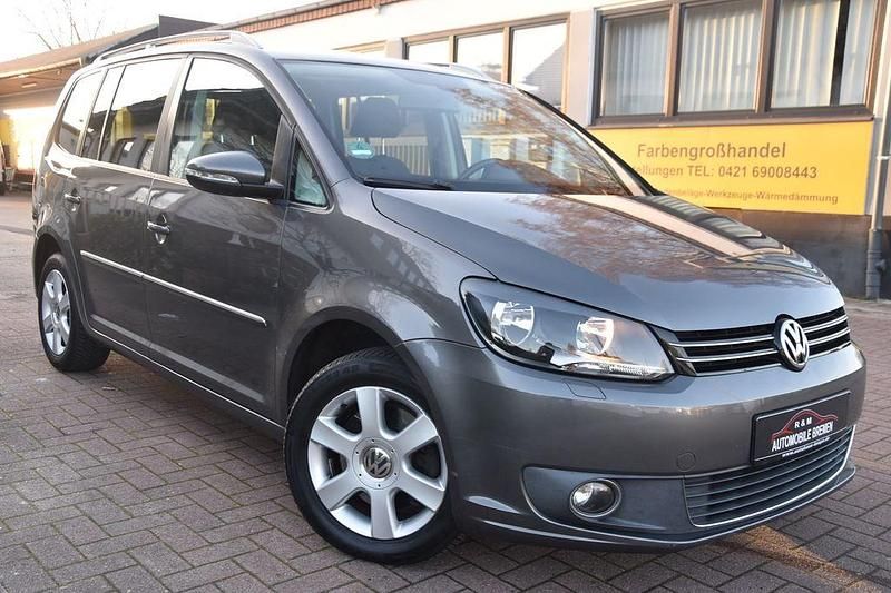 Gebraucht VW Touran Highline 140 PS (102 kW) 2011 Grau Van / Kleinbus