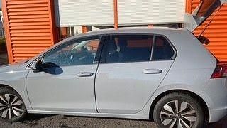Gebraucht VW Golf VIII Move 150 PS (110 kW) 2024 Grau Limousine