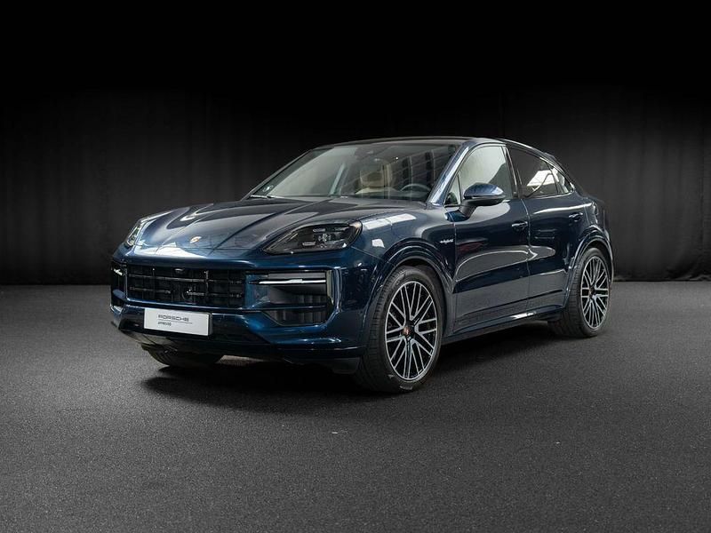 Gebraucht Porsche Cayenne 470 PS (345 kW) 2024 Blau SUV