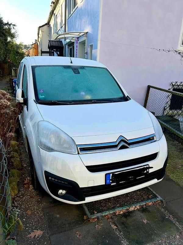 Gebraucht 2017 Citroën Berlingo Live Van / Kleinbus | 14.500 € - Bild 1/4