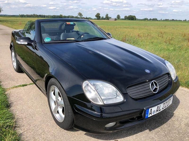 Gebraucht Mercedes SLK320 218 PS (160 kW) 2002 Schwarz Cabrio
