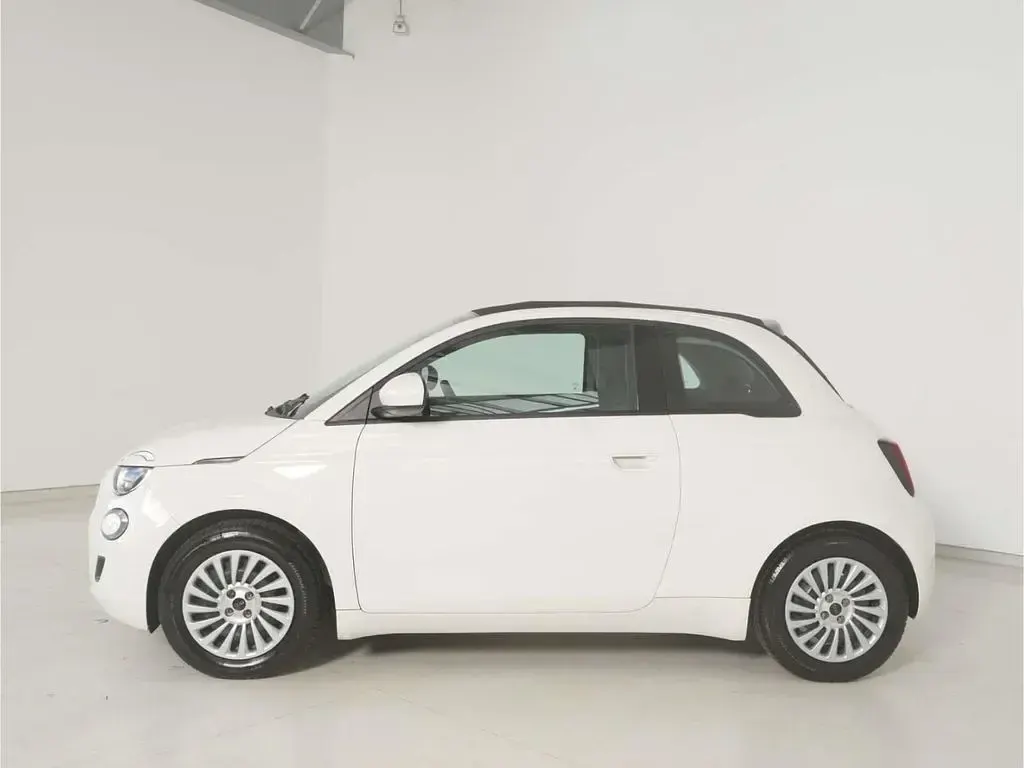 Second-hand Fiat 500e 86 kW (118 CP) 2023 Alb Cabrio
