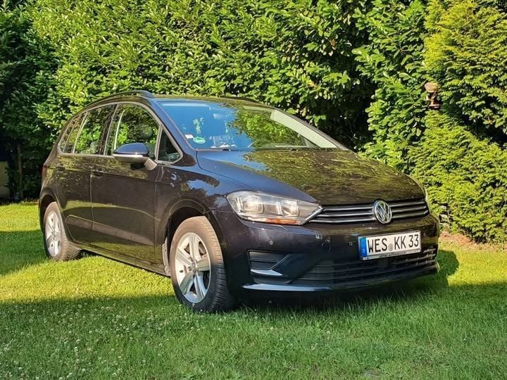 Schwarz Gebraucht 2017 VW Golf Sportsvan Van / Kleinbus | 16.700 € (Fairer Preis) - Bild 1/4