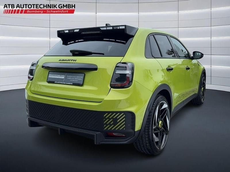 Neu Abarth 600e 205 kW (280 PS) 2025 Gruen SUV