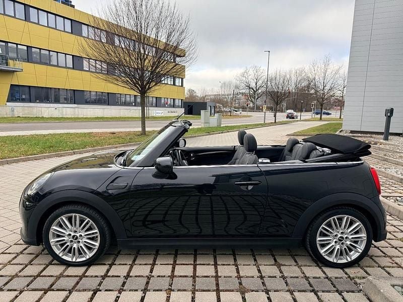 Gebraucht Mini Cooper Cabriolet 136 PS (100 kW) 2022 Schwarz Cabrio
