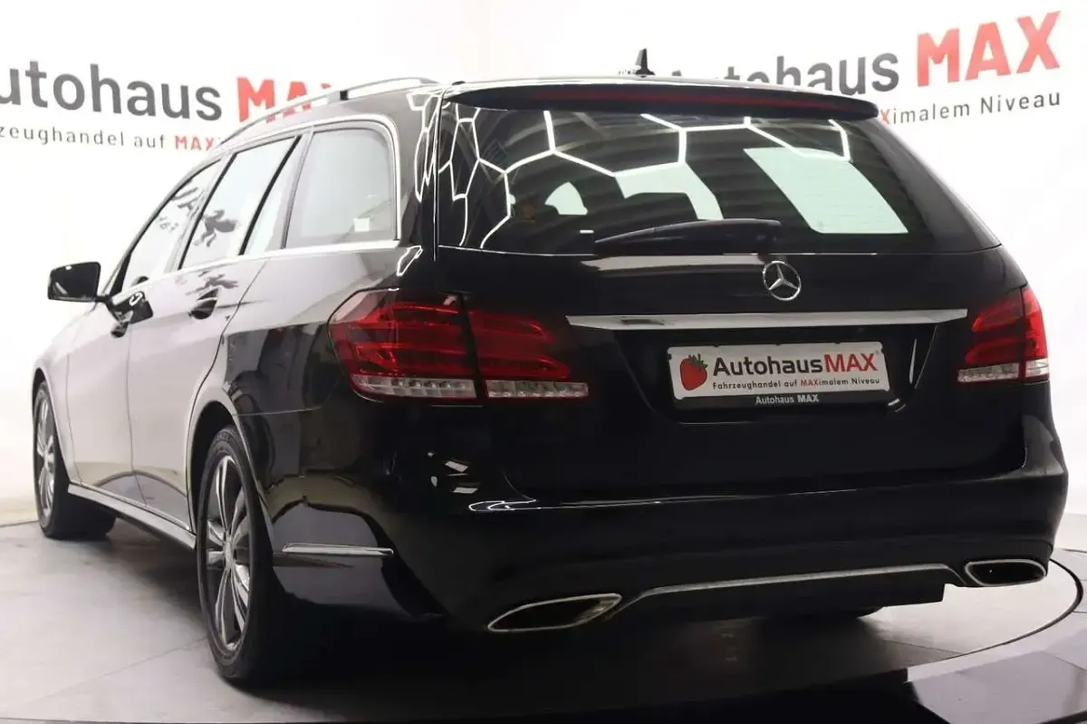 Gebraucht Mercedes E200 Avantgarde 184 PS (135 kW) 2016 Schwarz Limousine