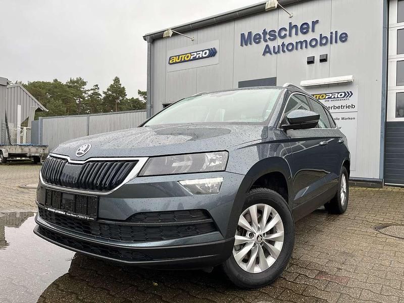 Quarzgrau metallic Gebraucht 2018 Skoda Karoq Ambition SUV | 14.990 € (Fairer Preis) - Bild 1/4