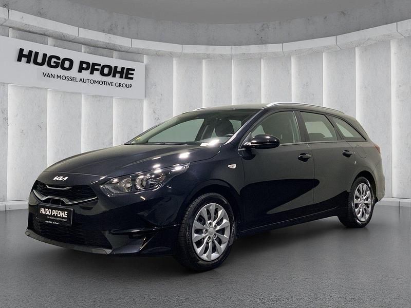 Schwarz Gebraucht 2023 Kia Ceed Kombi | 19.589 € (Guter Preis) - Bild 1/4