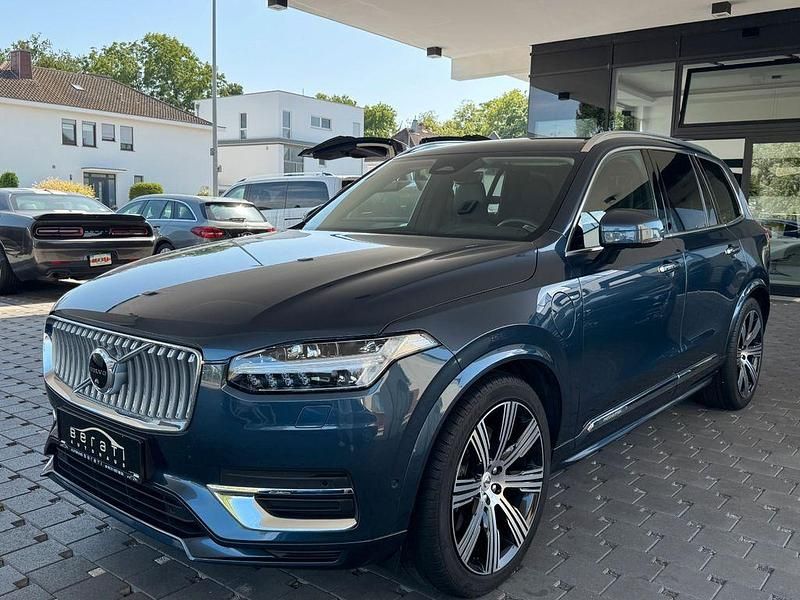 Blau Gebraucht 2023 Volvo XC90 SUV | 55.600 € (Fairer Preis) - Bild 1/4