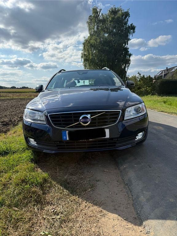 Blau Gebraucht 2015 Volvo V70 Kombi | 17.000 € (Teuer) - Bild 1/4