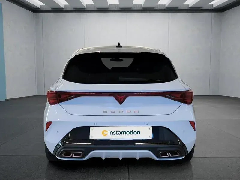 Neu Cupra Leon 272 PS (200 kW) 2026 Weiß Kleinwagen