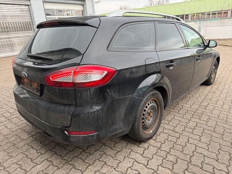 Gebraucht Ford Mondeo Trend 140 PS (102 kW) 2011 Schwarz Kombi