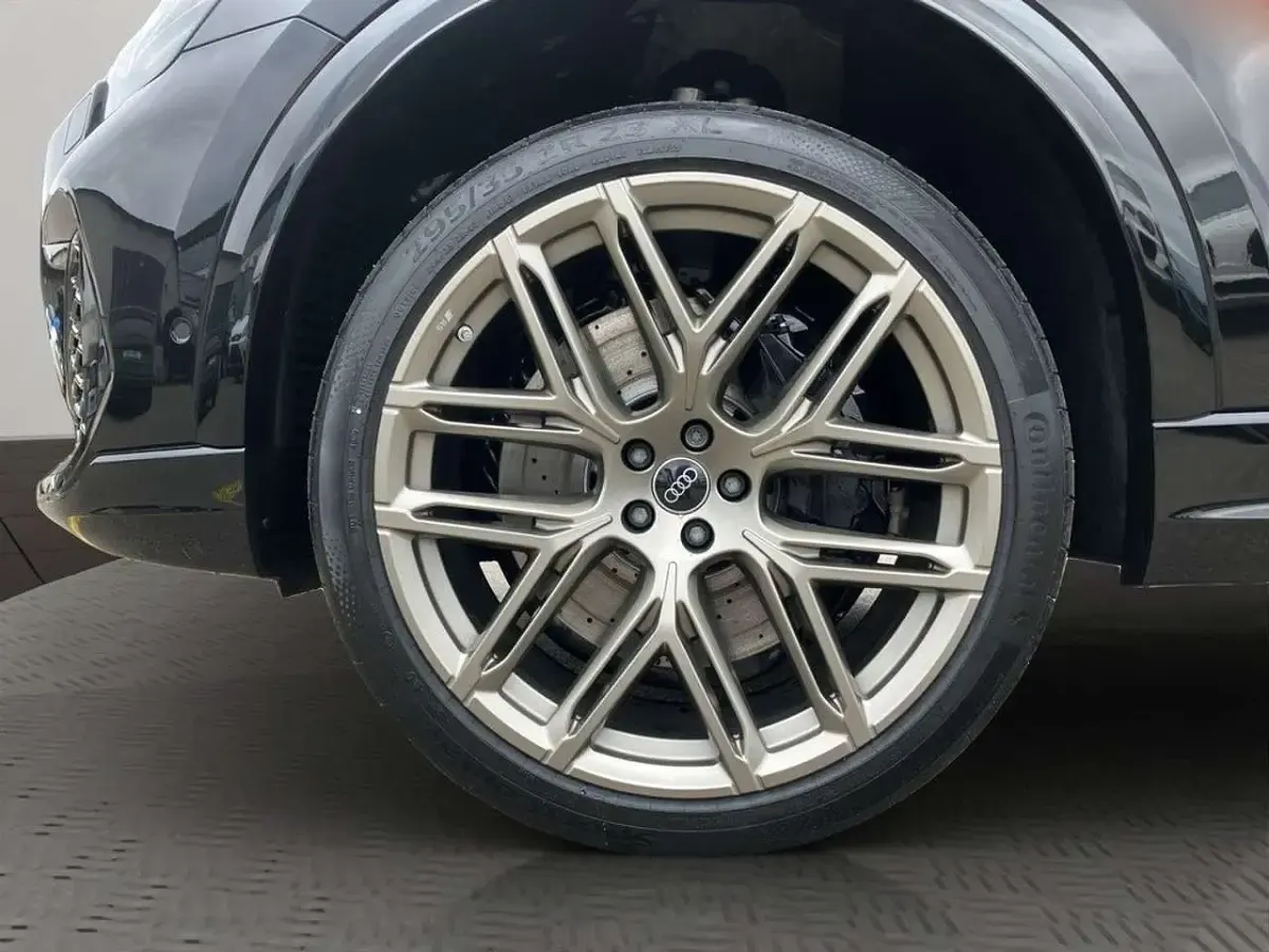 Neu Audi RS Q8 Comfort 600 PS (441 kW) 2025 Schwarz SUV