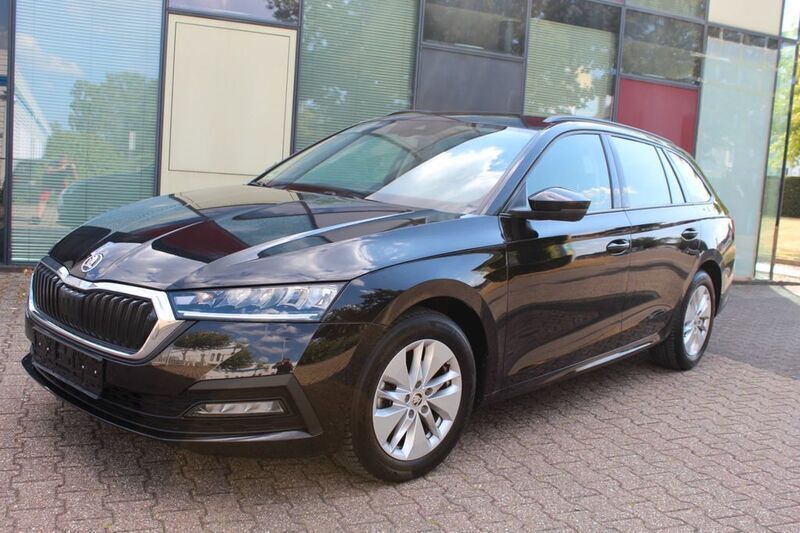 Schwarz Gebraucht 2021 Skoda Octavia Ambition Kombi | 18.450 € (Fairer Preis) - Bild 1/4