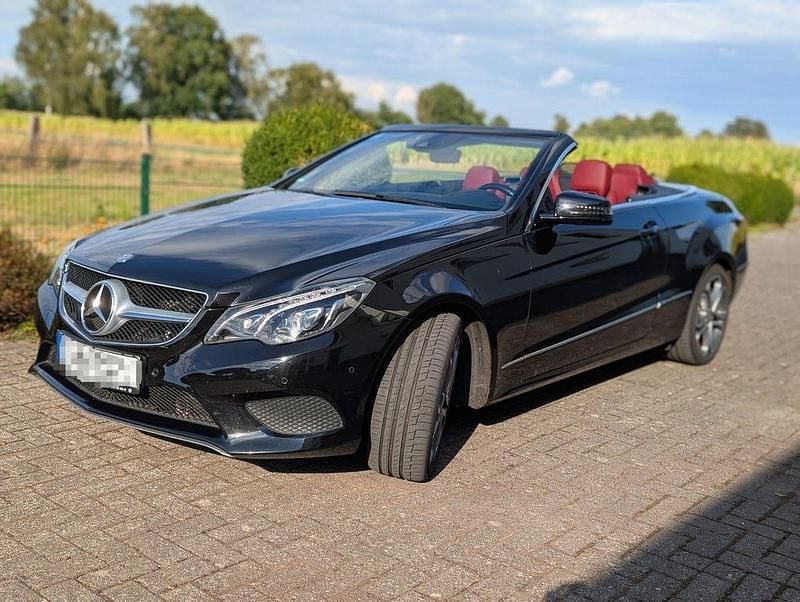 Schwarz Gebraucht 2015 Mercedes E220 Sport Cabrio | 22.500 € (Etwas zu teuer) - Bild 1/4