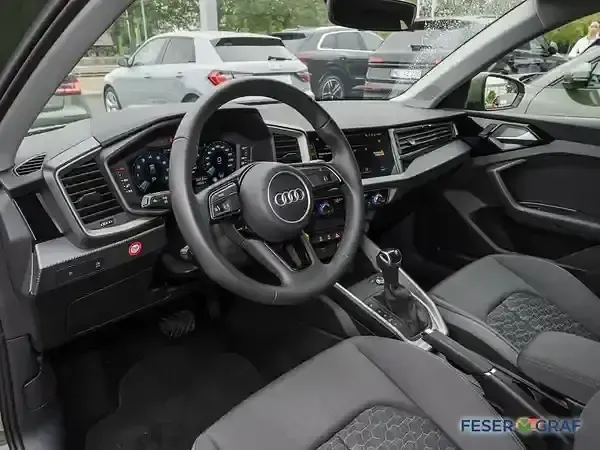 Gebraucht Audi A1 Sport 95 PS (69 kW) 2025 Distriktgrün metallic SUV
