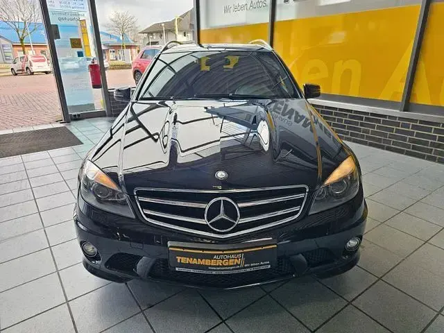 Gebraucht Mercedes C63 AMG Avantgarde 457 PS (336 kW) 2010 Schwarz Limousine