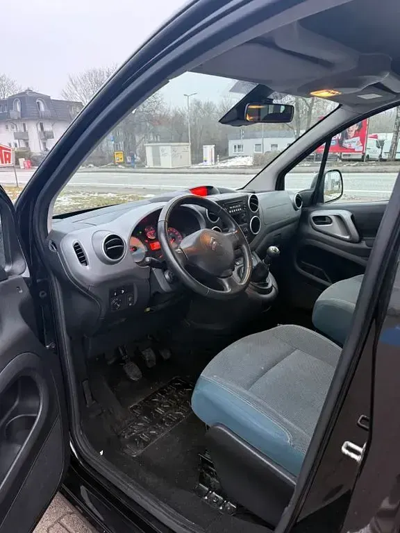 Gebraucht Citroën Berlingo SELECTION 98 PS (72 kW) 2018 Schwarz Van / Kleinbus