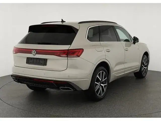 Gebraucht VW Touareg R-line 286 PS (210 kW) 2024 SUV