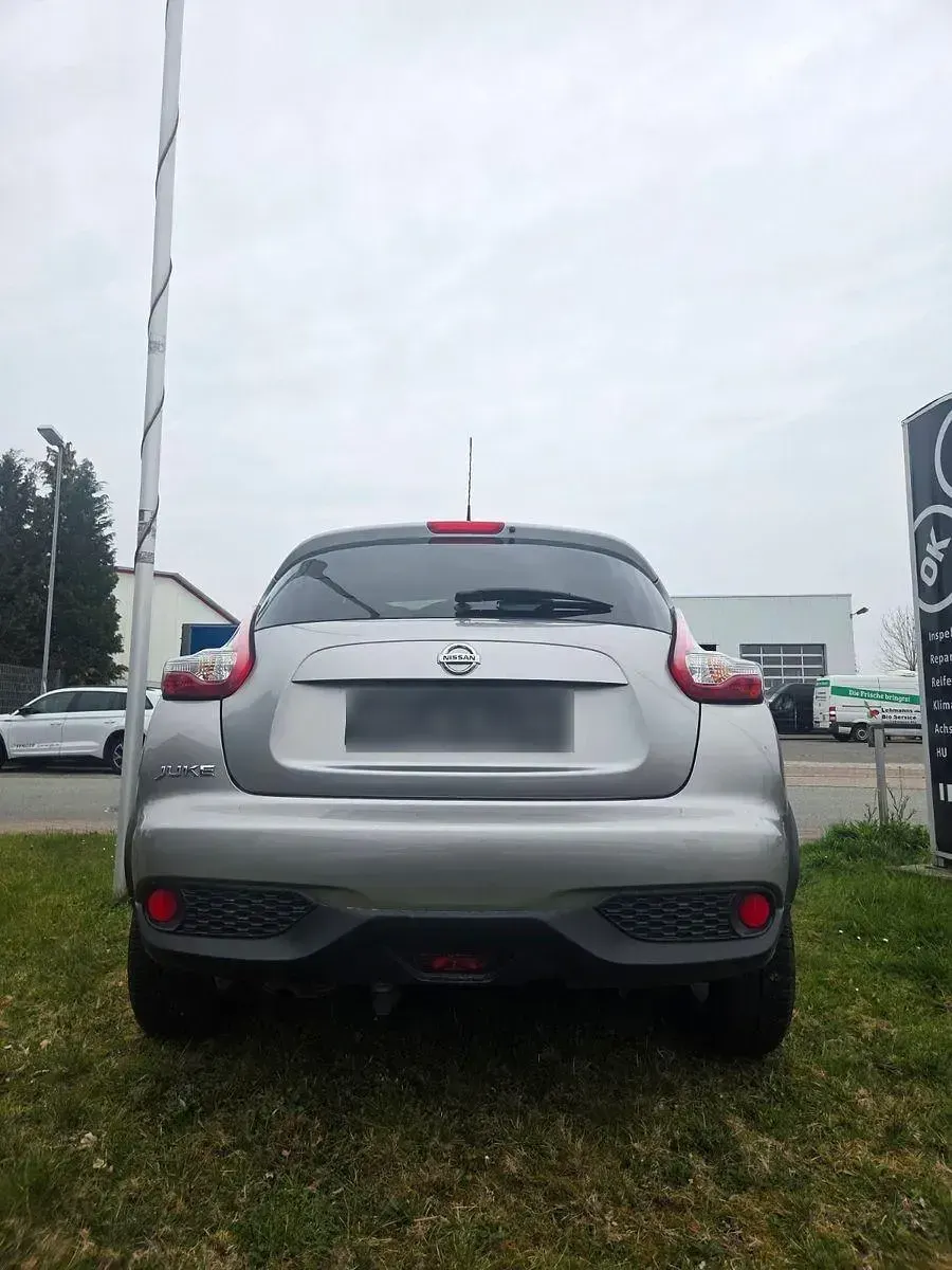 Gebraucht Nissan Juke Acenta 116 PS (85 kW) 2016 Grau SUV