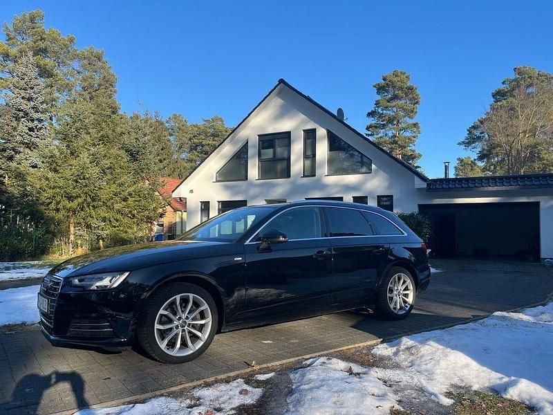 Schwarz Gebraucht 2017 Audi A4 Design Kombi | 15.500 € (Fairer Preis) - Bild 1/4