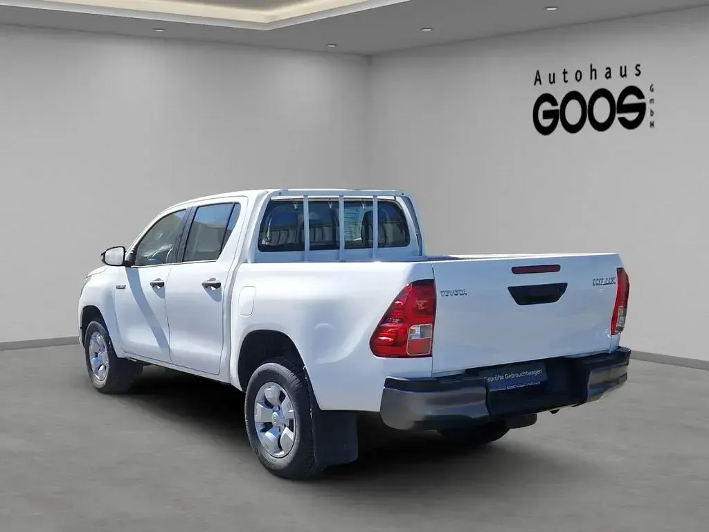 Gebraucht Toyota HiLux Style 150 PS (110 kW) 2020 Super white 2 Pickup