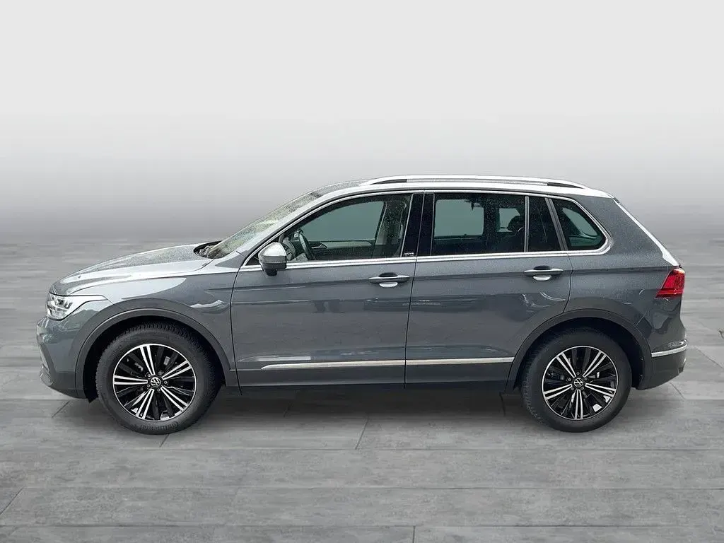 Gebraucht VW Tiguan Move 150 PS (110 kW) 2023 Delfingrau metallic SUV