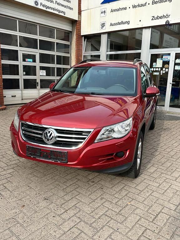 Rot Gebraucht 2009 VW Tiguan Track & Field SUV | 6.500 € (Guter Preis) - Bild 1/4