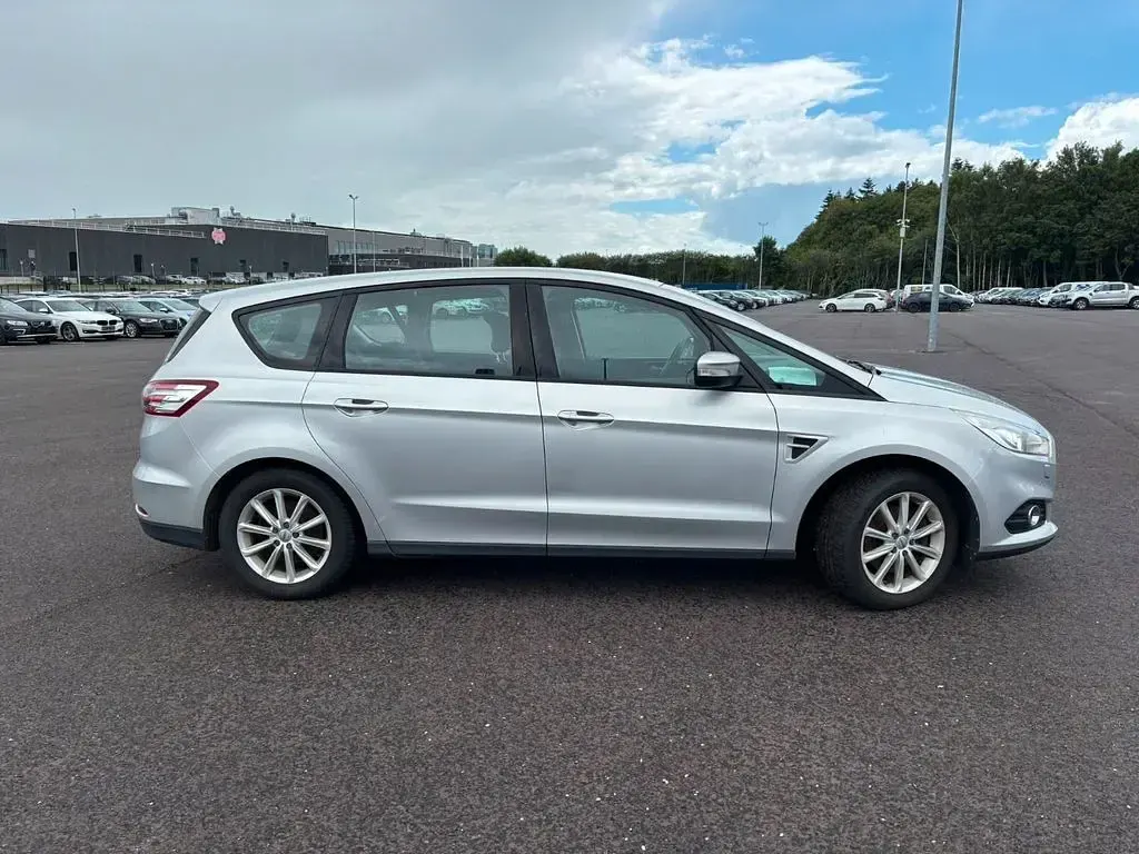 Gebraucht Ford S-MAX Trend 150 PS (110 kW) 2016 Silber Van / Kleinbus