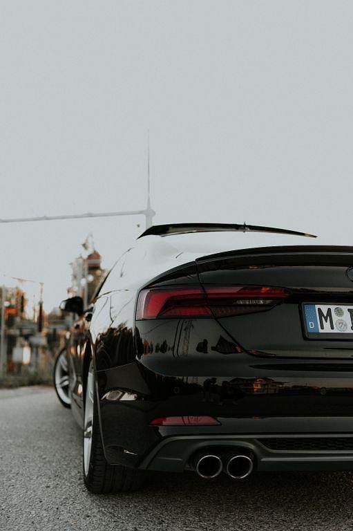 Gebraucht Audi A5 Sportback Ambiente 190 PS (139 kW) 2017 Schwarz Kleinwagen