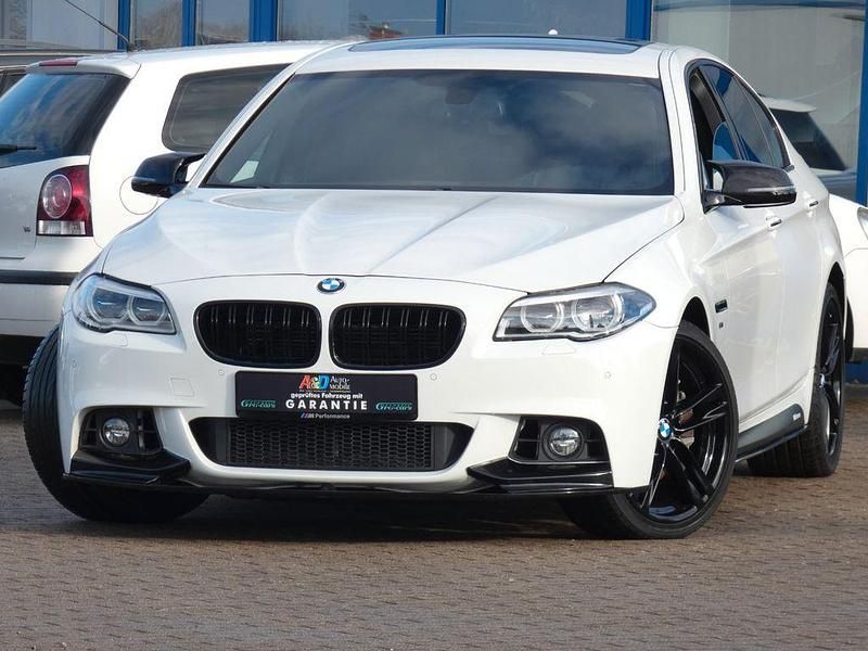 Weiß Gebraucht 2015 BMW 550 M Performance Limousine | 29.990 € (Etwas zu teuer) - Bild 1/4
