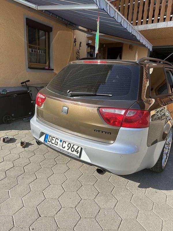 Usado Seat Exeo Reference 120 HP (88 kW) 2011 Carrinha