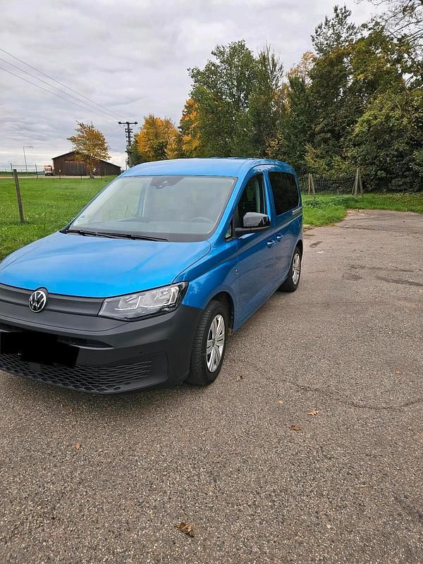 Blau Gebraucht 2023 VW Caddy Van / Kleinbus | 23.600 € (Guter Preis) - Bild 1/4