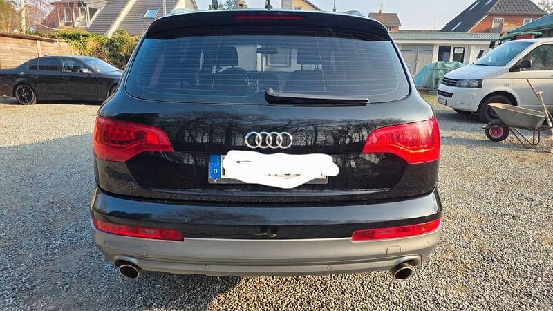 Gebraucht Audi Q7 204 PS (150 kW) 2012 Schwarz SUV