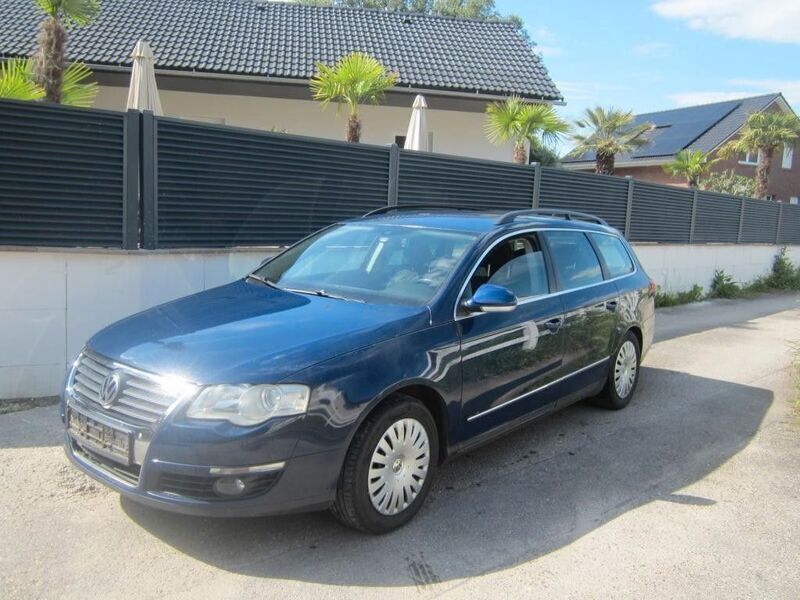 Blau Gebraucht 2007 VW Passat Limousine | 1.690 € (Guter Preis) - Bild 1/4