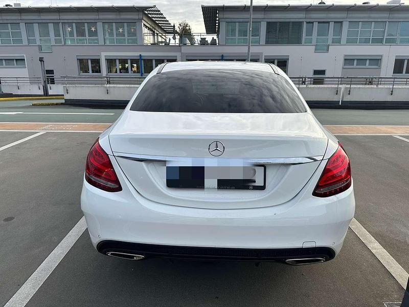 Gebraucht Mercedes C180 AMG line 156 PS (114 kW) 2016 Limousine
