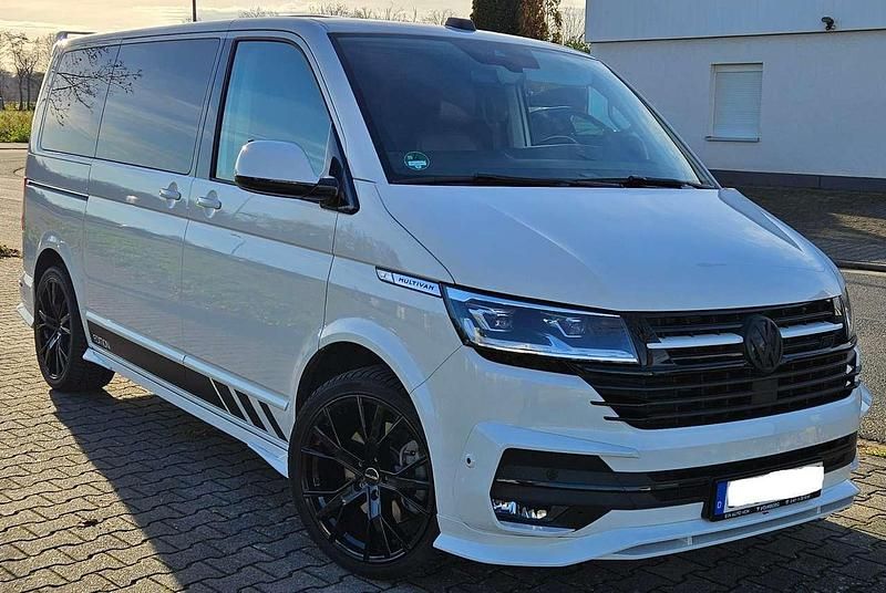 Weiß Gebraucht 2021 VW Transporter Highline Van | 85.000 € - Bild 1/4