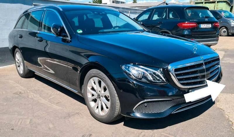 Gebraucht 2018 Mercedes E220 Kombi | 18.350 € (Fairer Preis) - Bild 1/4