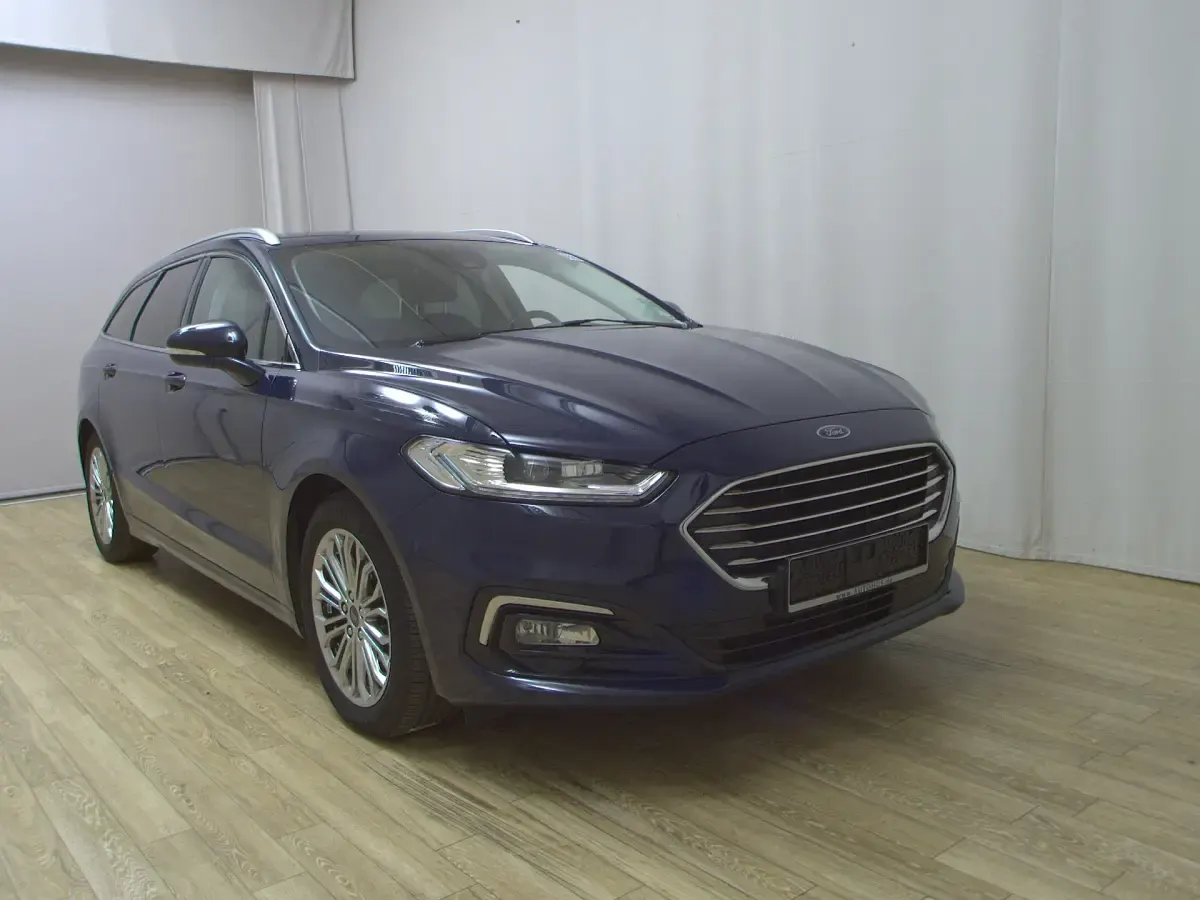 Gebraucht Ford Mondeo Titanium 190 PS (139 kW) 2020 Blau Limousine