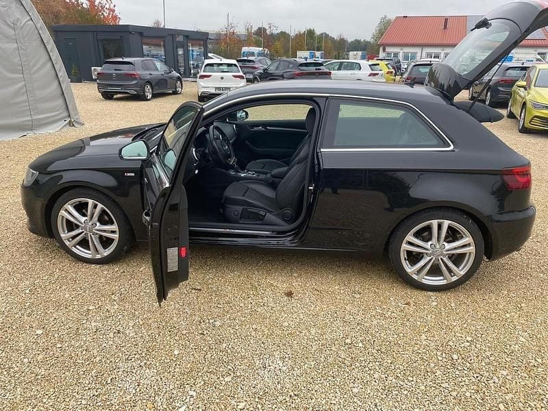 Schwarz Gebraucht 2015 Audi A3 S-Line Coupé | 13.500 € (Fairer Preis) - Bild 1/4