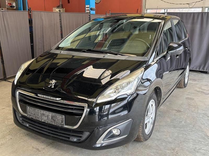 Gebraucht Peugeot 5008 Active 150 PS (110 kW) 2015 Schwarz Van / Kleinbus