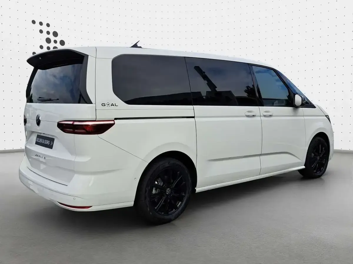 Gebraucht VW Multivan Life 150 PS (110 kW) 2026 Candyweiß Van / Kleinbus