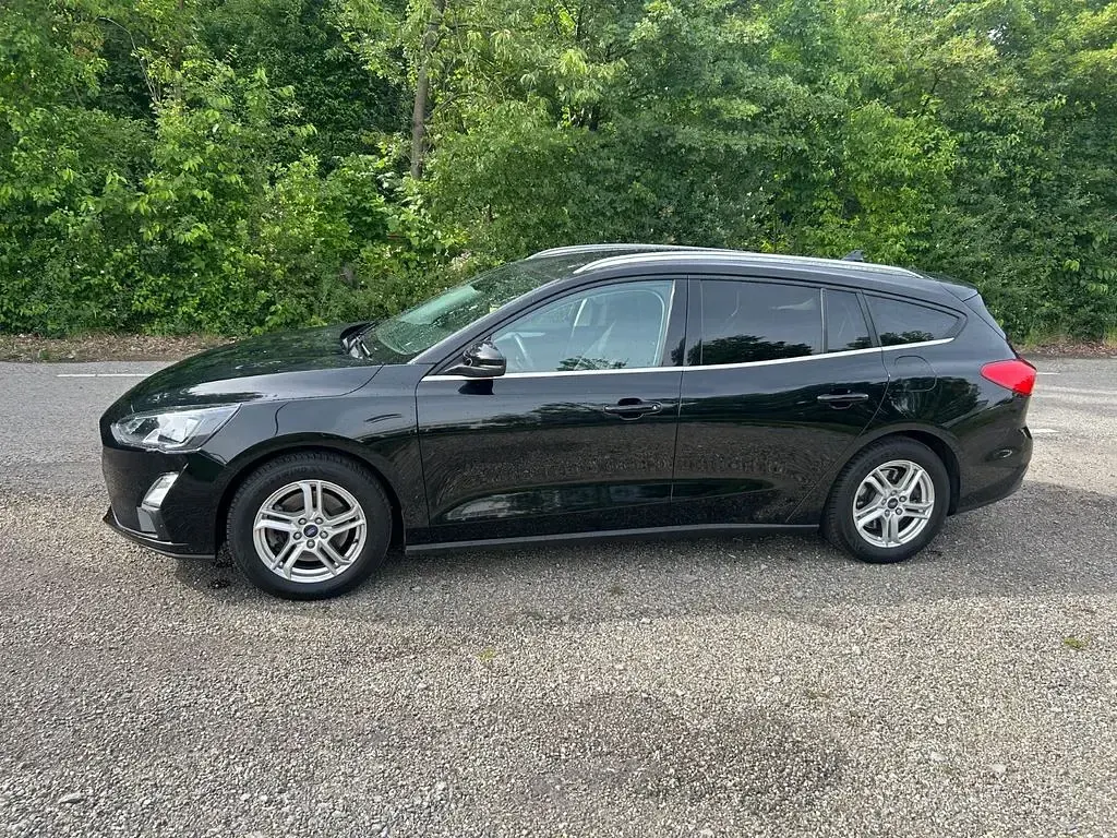 Gebraucht Ford Focus Active 125 PS (91 kW) 2019 Schwarz Limousine